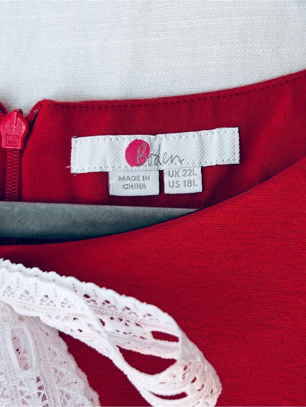 Boden Red Dress with Front (or Back) Tie with White Lace Bow Accent - Picture 4 of 8